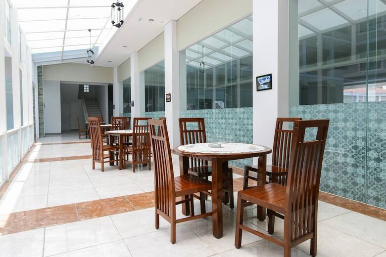 Hotel Airy Premier Sutoyo 7 Subang