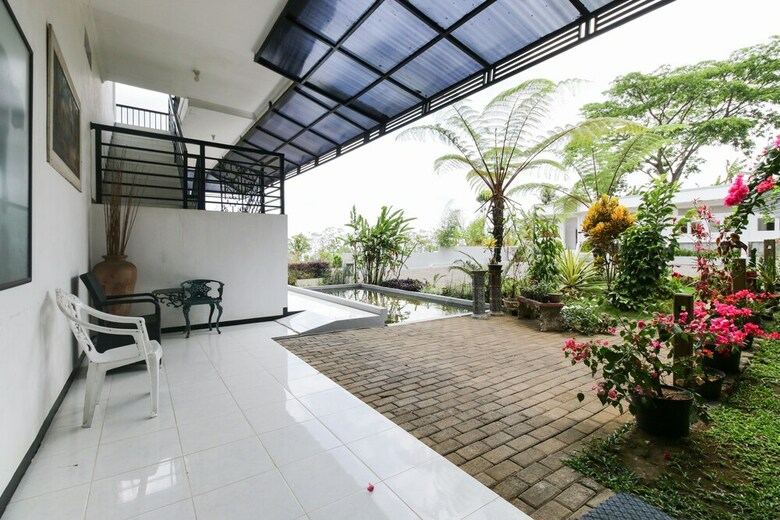 Hotel Airy Eco Gunung Kawi Nailun Hamam 2 Malang