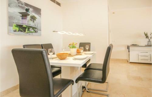 Two-bedroom Apartment In Calahonda