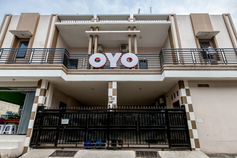 Hotel Oyo 1744 Midys
