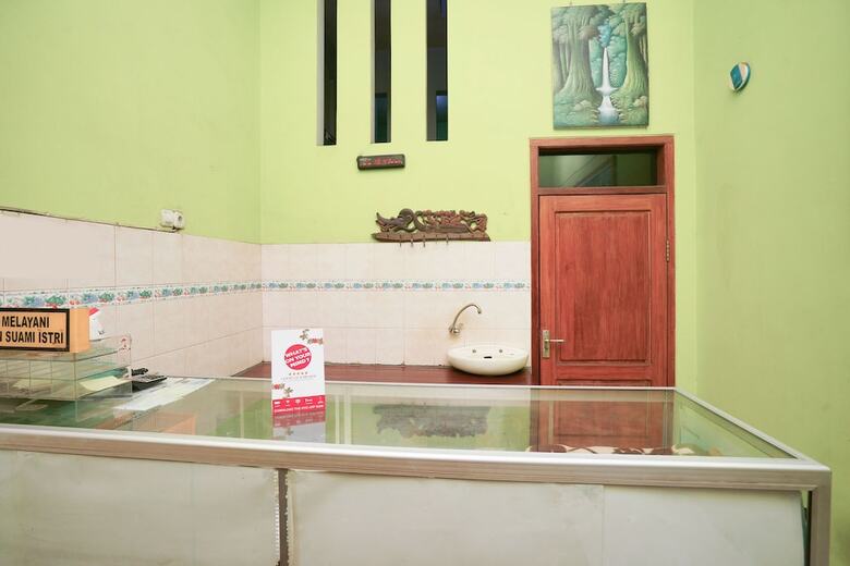 Hotel Oyo 1639 Penginapan Anggrek Syariah 1
