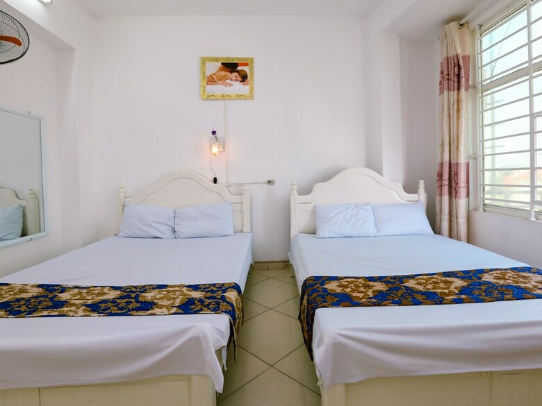 Oyo 436 Huong Quynh Hotel