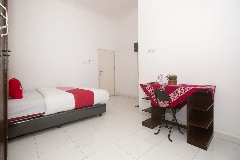 Hotel Oyo 1847 Jasmine Kost