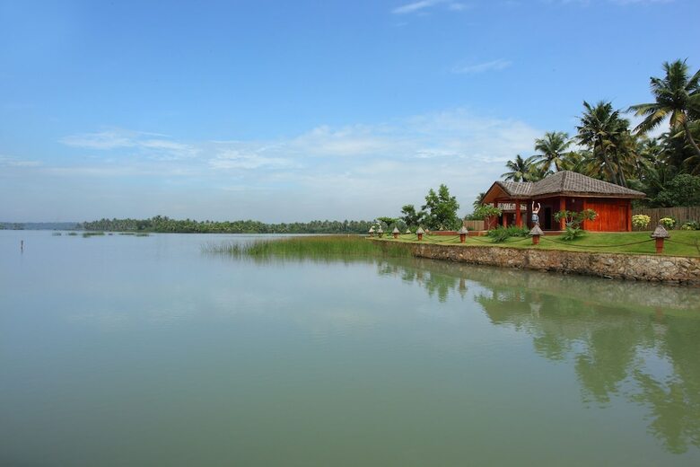 Apartamento Fragrant Nature Backwater Resort & Ayurveda Spa