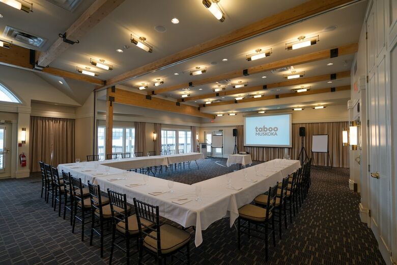 Hotel Taboo Muskoka