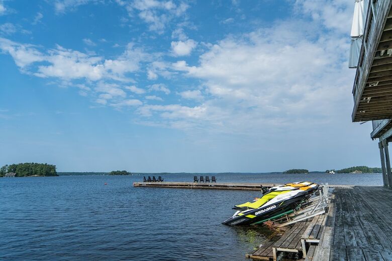 Hotel Taboo Muskoka