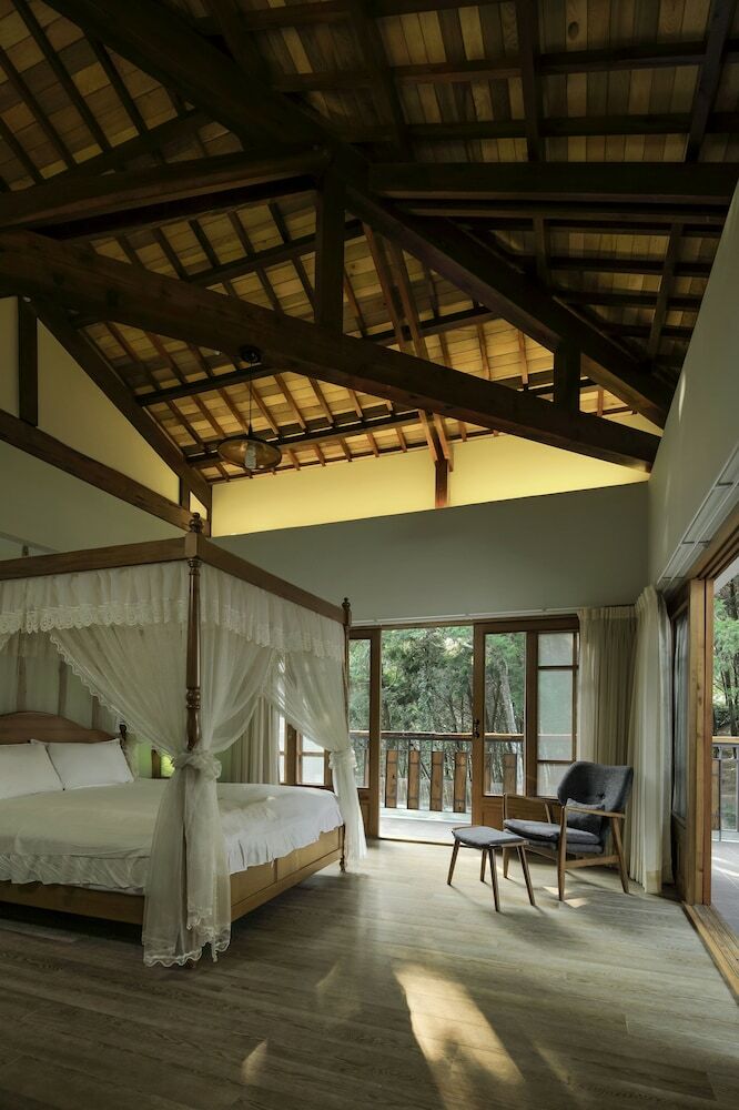 Bed & Breakfast Nine Trees Forest House