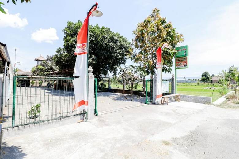 Hotel Pak Dhe Homestay