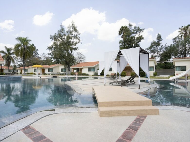 Hotel Collection O Luna Aqua Villas