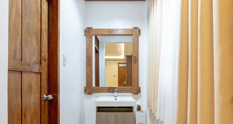 Hotel Zen Rooms Casa Lorenzo Legazpi