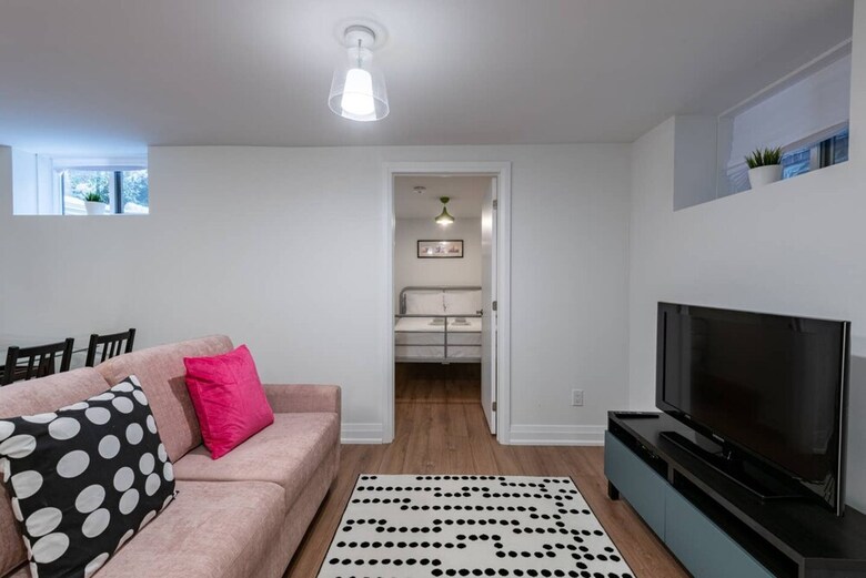 Apartamento Cozy 2 Bedroom Suite Near High Park