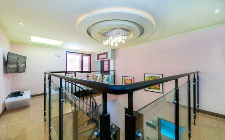 Vista Hill Pool Villa