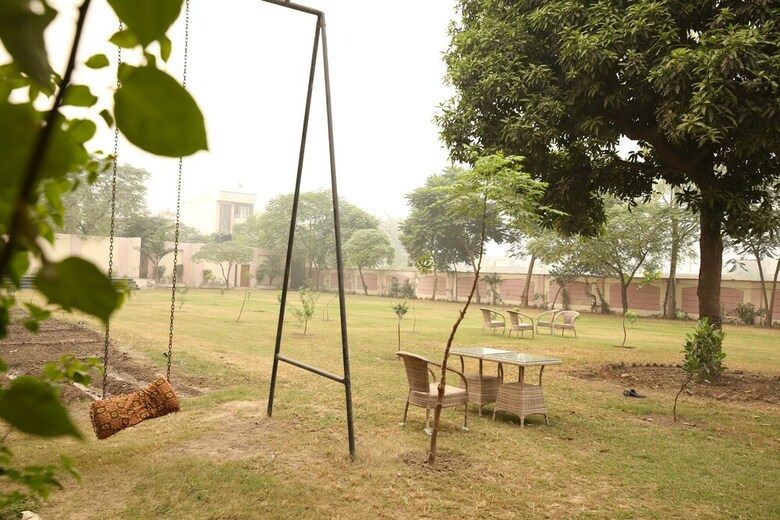 Hotel The Karnal Resort