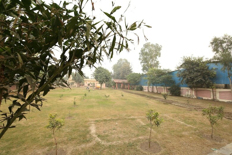 Hotel The Karnal Resort