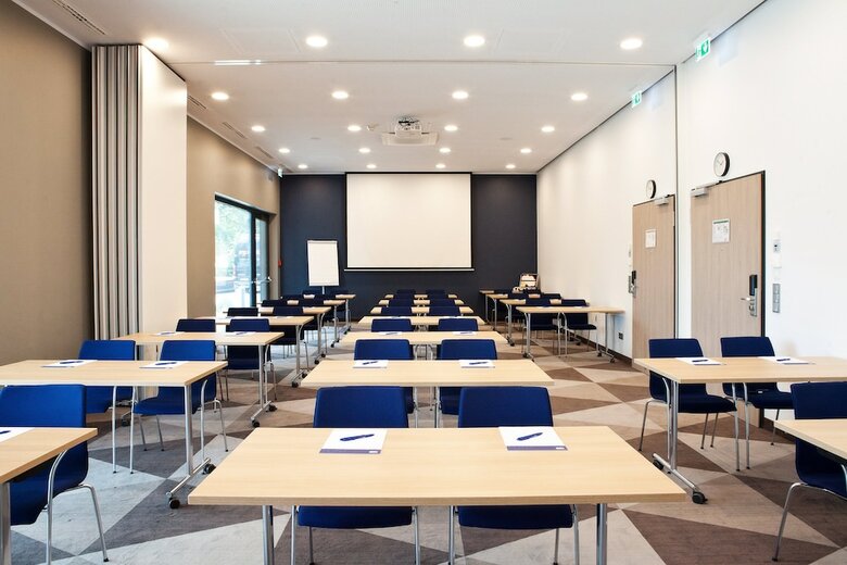 Hotel Holiday Inn Express Darmstadt