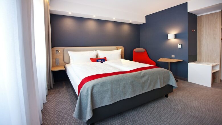 Hotel Holiday Inn Express Darmstadt