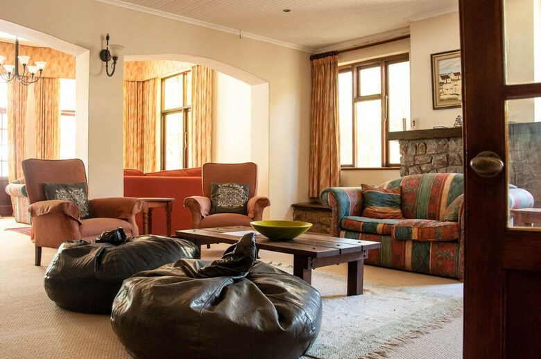 Hostal Riverfront Backpackers