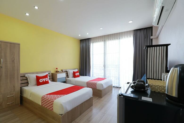 Hotel Oyo 611 Stay Young Villa