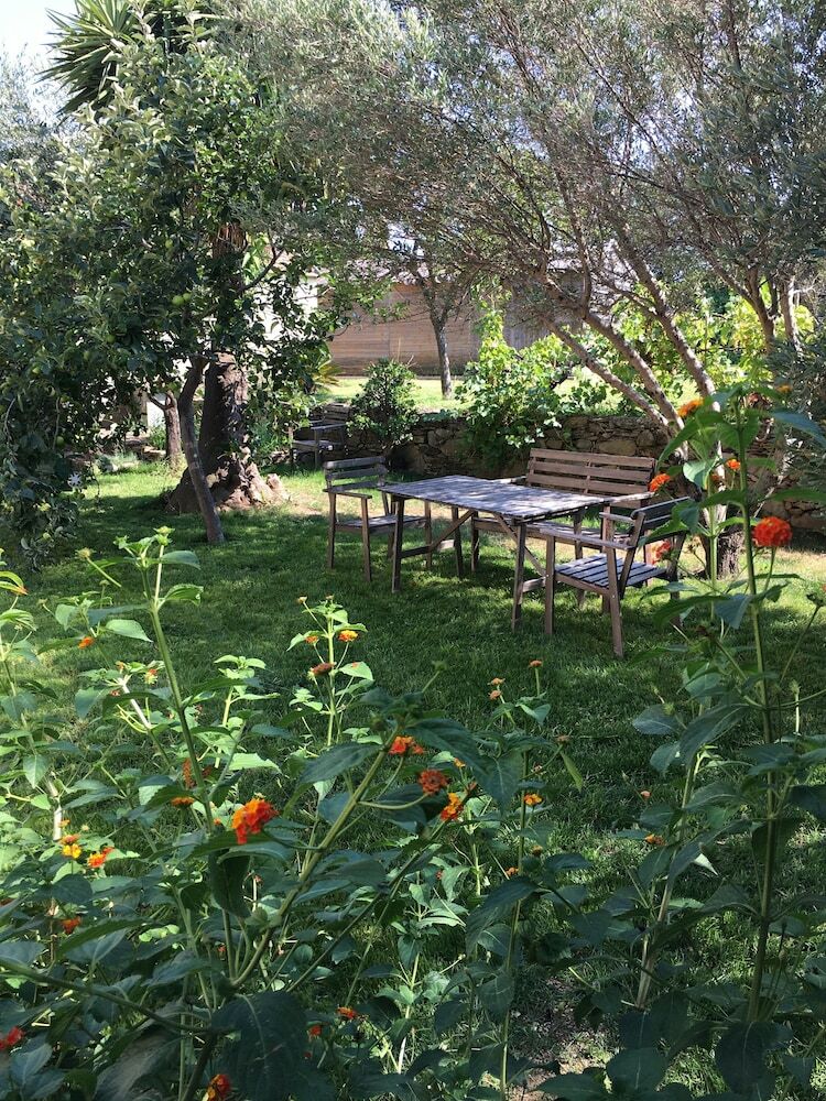Apartement 120m With Garden In A Villa