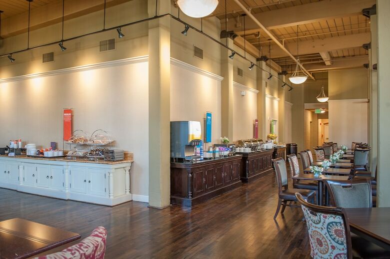 Hotel Hampton Inn & Suites New Orleans Convention Center