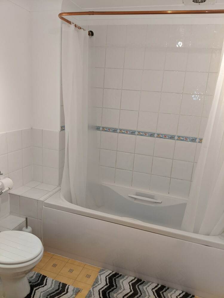 Oaklawn Service Apartments