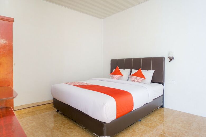 Hotel Oyo 2186 Tongging Beach