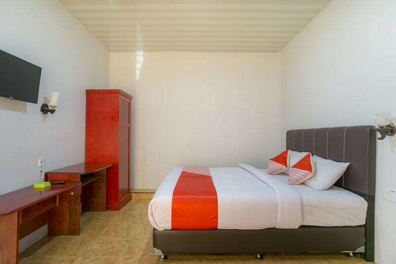 Hotel Oyo 2186 Tongging Beach