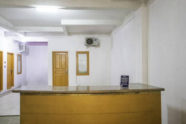 Hostal Spot On 2412 Mandala Residence