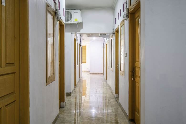 Hostal Spot On 2412 Mandala Residence