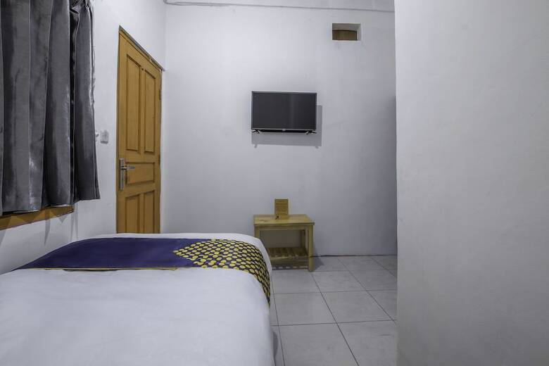 Hostal Spot On 2412 Mandala Residence