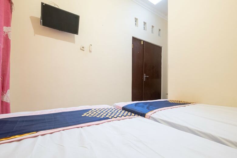 Hostal Spot On 2419 Rumah Nugraha Hotel Syariah