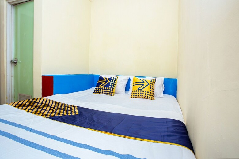 Hostal Spot On 2473 Buana Jaya Guest House