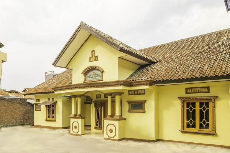 Oyo 2395 Hotel Aden 2 Syariah