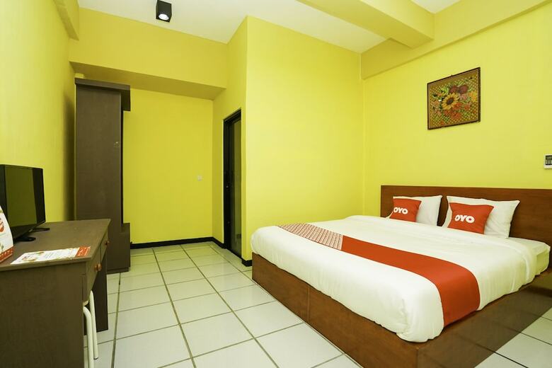 Hostal Oyo 2493 Lotus Hotel Syariah