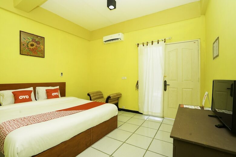 Hostal Oyo 2493 Lotus Hotel Syariah