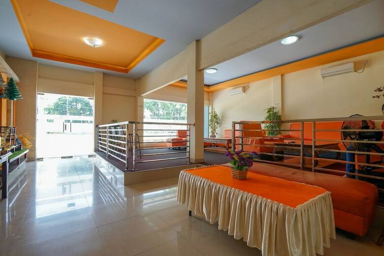 Oyo 427 Hotel Galaxy