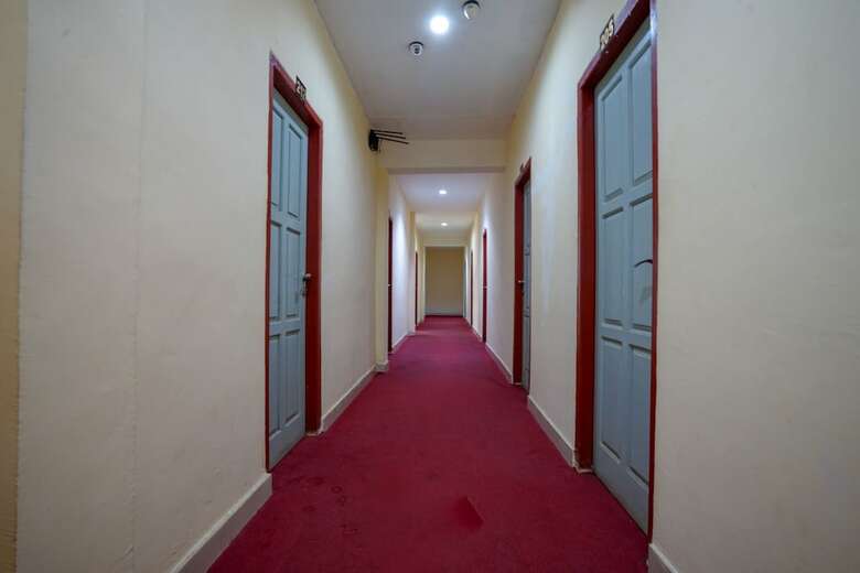 Oyo 427 Hotel Galaxy