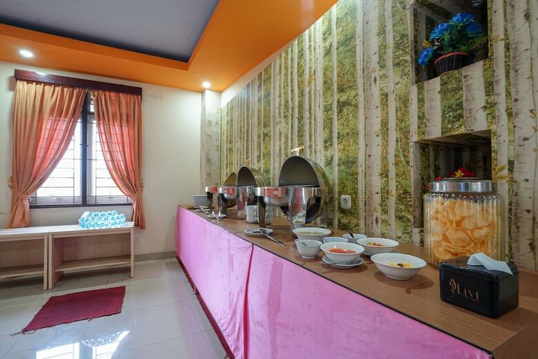 Oyo 427 Hotel Galaxy