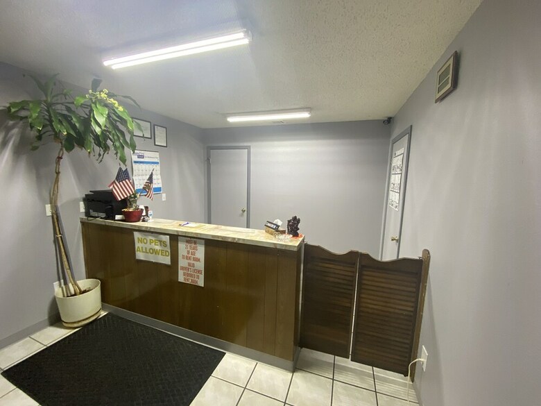 Century Inn Motel