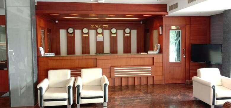 Luxora Hotel And Spa