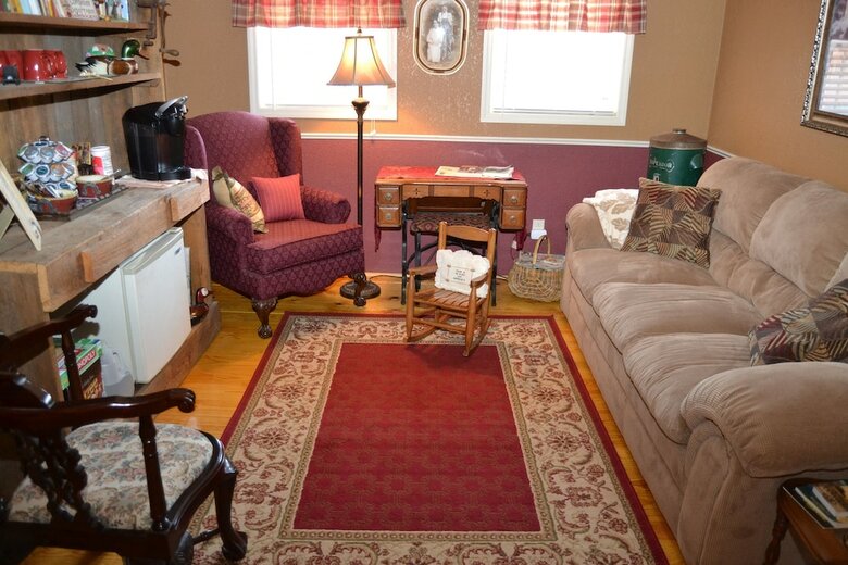 Country Aire Bed & Breakfast Llc