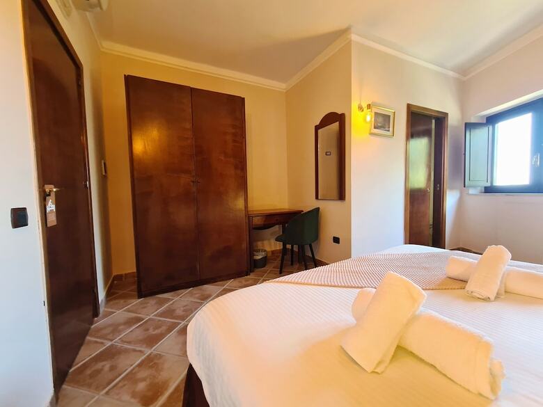 Hotel Tenuta Convivium Cuma