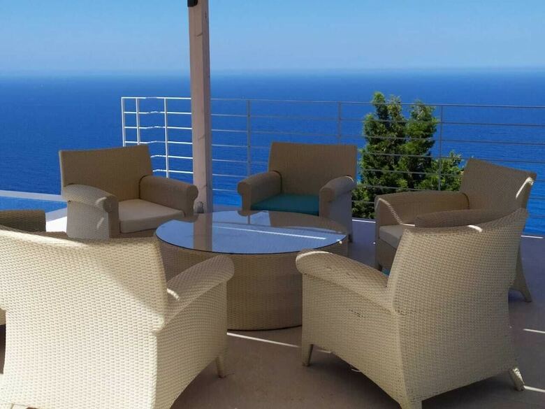 Okeanos Luxury Villas - Resort & Hotel