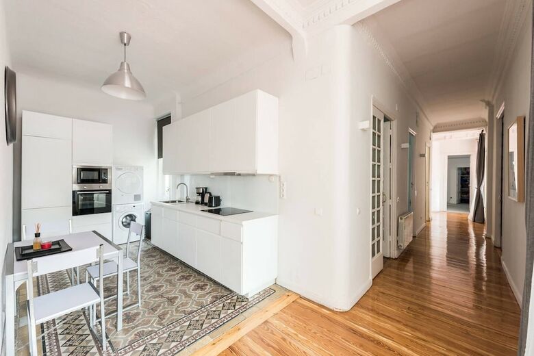M&f Gran V�a 6 Apartamento