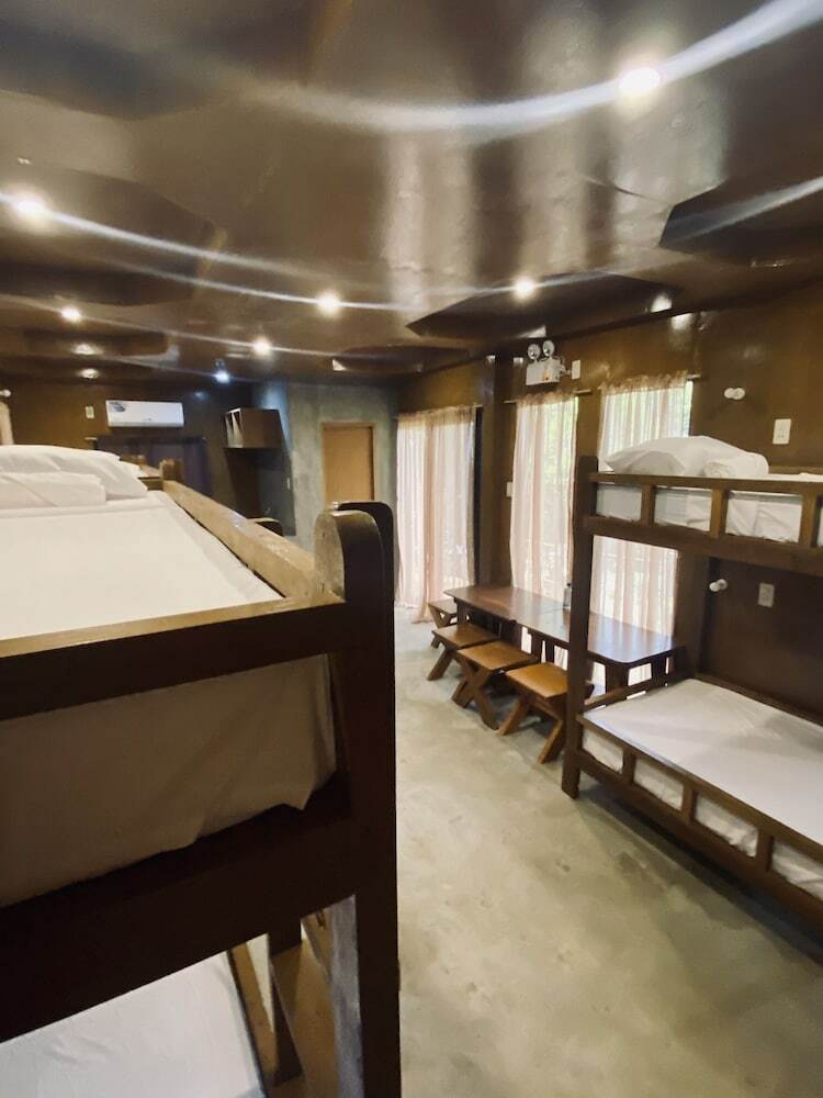Hostal Cocovana Beach Resort - Hostel (Adults Only)