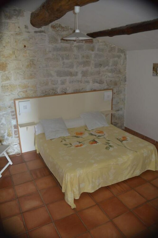 Bed & Breakfast Les Loups Dans La Bergerie