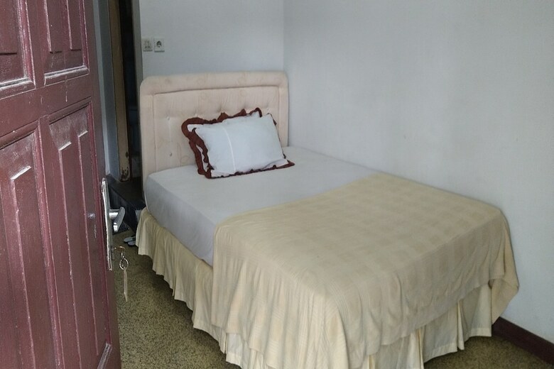Hostal Oyo 2303 Hotel Blang Raya