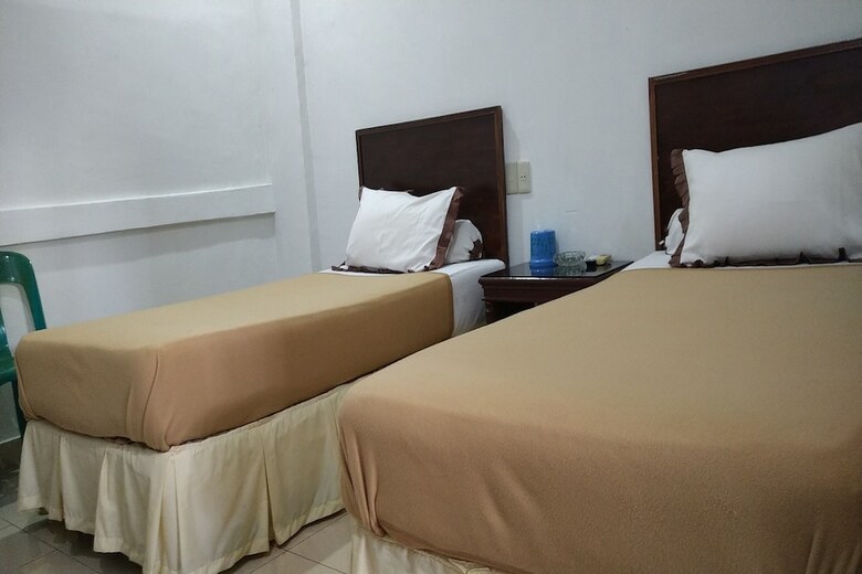 Hostal Oyo 2303 Hotel Blang Raya