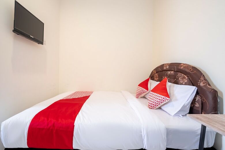 Hostal Oyo 2347 Griya Patran