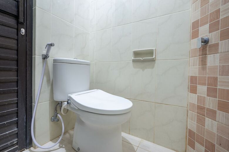 Hostal Oyo 2347 Griya Patran